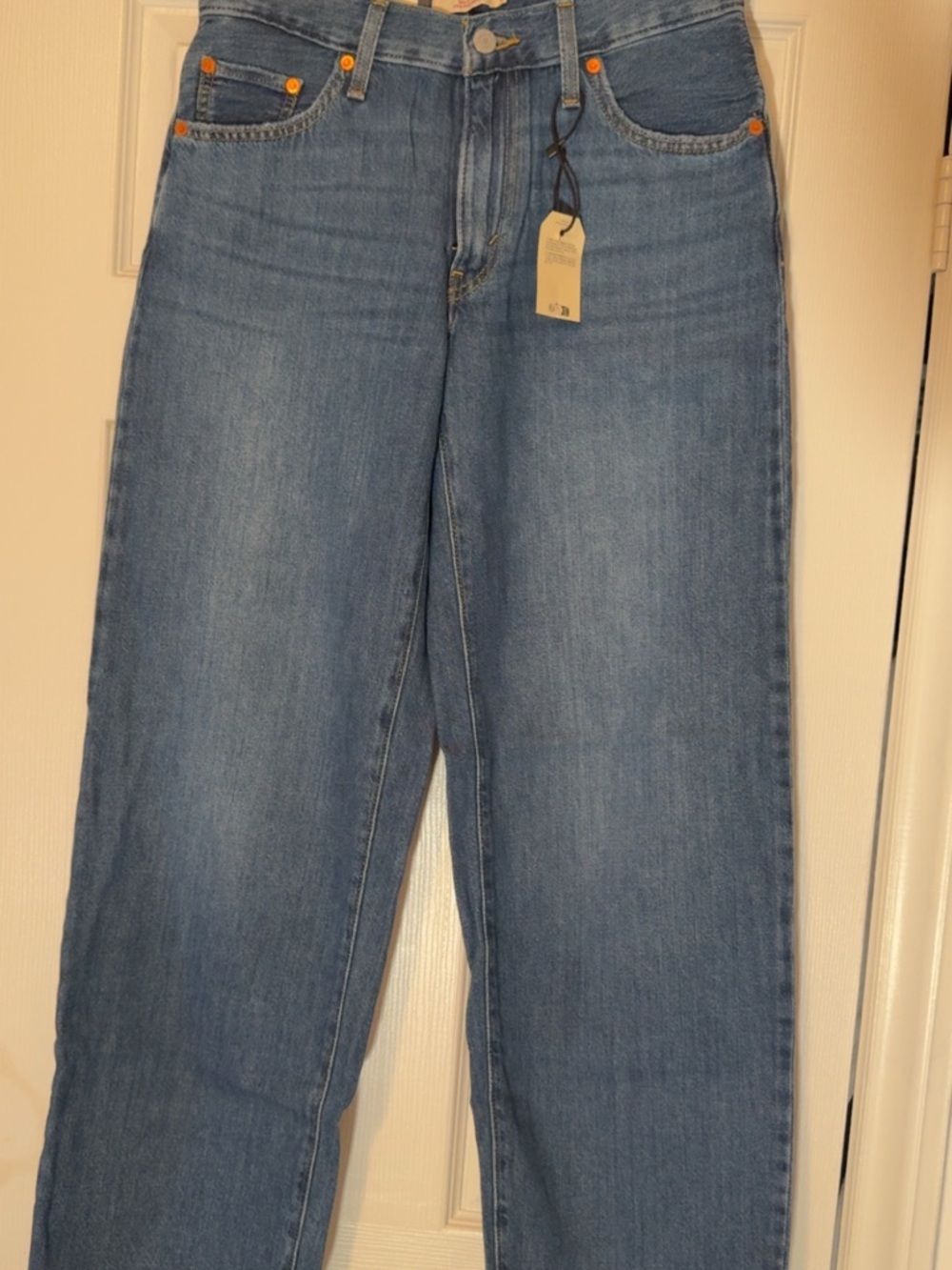 Levi's Straight-Leg Jeans in Medium Blue Wash